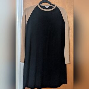 100% Cashmere Long Sleeve Black and Tan Dress
